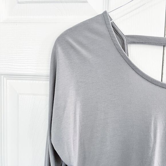 Onzie Drapey V Back in Sand - Picture 3 of 7